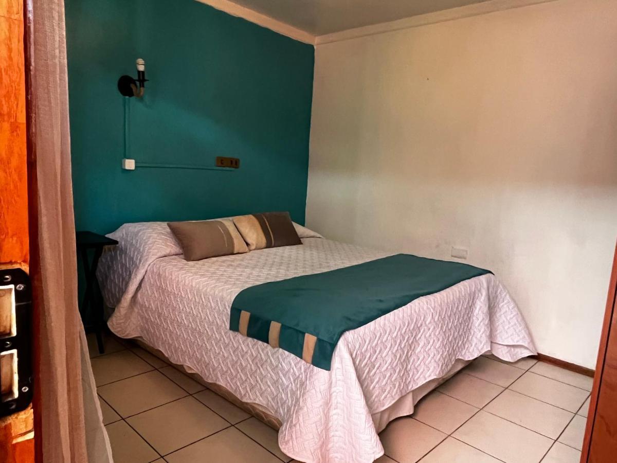 Hostal Avenue La Serena Buitenkant foto